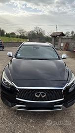 Infiniti qx30 - 2016