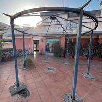 GAZEBO CIRCOLARE IN METALLO