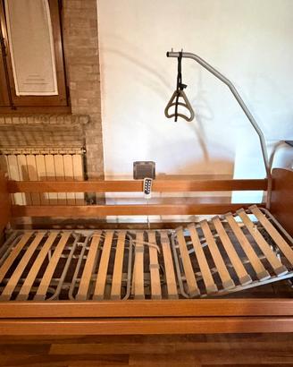 Letto ospedaliero elettrico