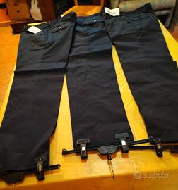 Pantaloni da uomo nuovi estivi in gabardine