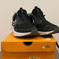 NIKE LEGEND REACT 2 N. 44,5 ORIGINALI