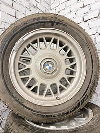 Cerchi originali e gomme Michelin per BMW E31 850i