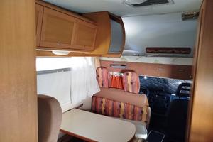 camper c.i. Elliot Garage 2005