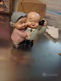Statuina in resina nonni