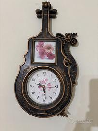 Orologio a forma di violino
