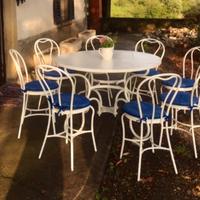 Tavolo in ferro con 8 seggiole