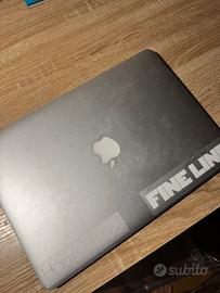 MacBook Air 13 pollici + alimentatore originale