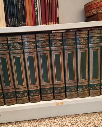 Enciclopedia Treccani lotto completo pari a nuovo