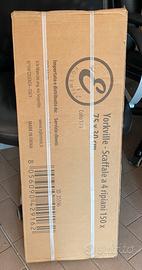 Scaffalatura in metallo