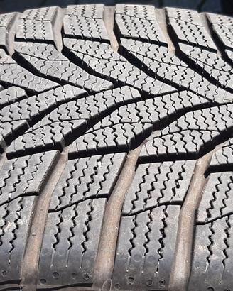 Pneumatici invernali NEXEN W SPORT2 M+S 235/55R17