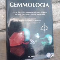 Libro di Gemmologia 