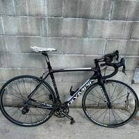 bici da corsa in carbonio full carbon