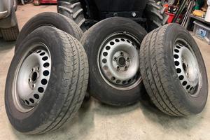 Cerchi e gomme per Volkswagen t5 Multivan