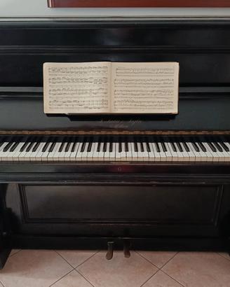 Pianoforte acustico verticale 