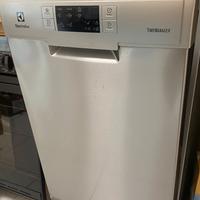 Lavastoviglie Electrolux (formato slim)