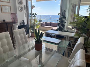 Prestigioso appartamento vista mare mozzafiato
