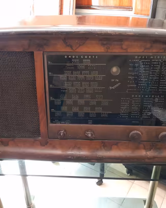 radio d'epoca a valvole funzionante