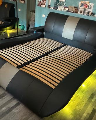 LETTO MATRIMONIALE CON LUCI