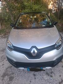 si vende renault captur