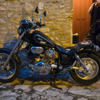 Yamaha XV 750 Virago