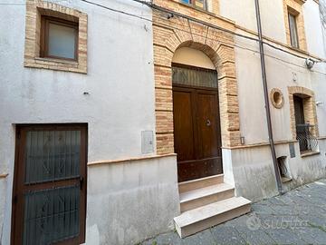 Casa indipendente e ristrutturata centralissimo