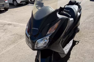 Honda Forza 300 abs