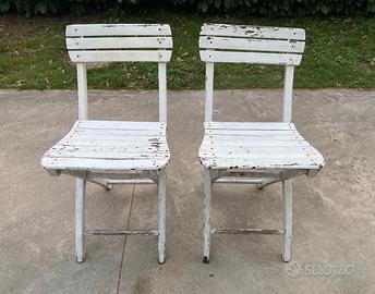 Coppia di sedie pieghevoli in legno vintage