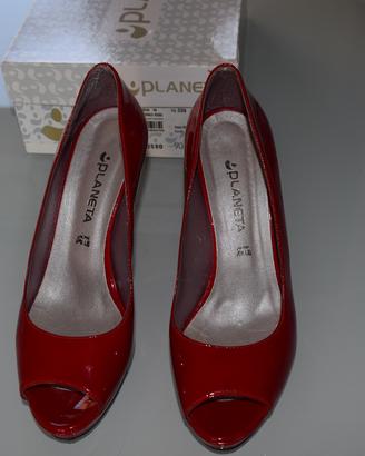 Decollete’ spuntate rosse