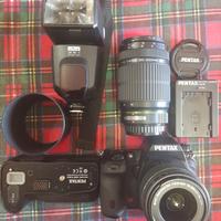 Pentax K7 con obiettivi ed accessori 