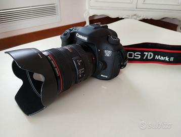 Canon EOS 7D mark II con EF 24-105mm f/4L IS USM