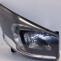 FARO ANTERIORE DESTRO OPEL Vivaro Serie 95517217 9