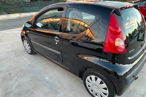 Peugeot 107 1.0 3p Plaisir