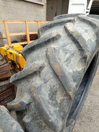 Pneumatici Pirelli TM300S 18.4 R34