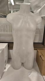 Manichini, busti uomo, negozio abbigliamento