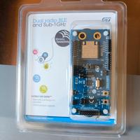 Dual radio BLE