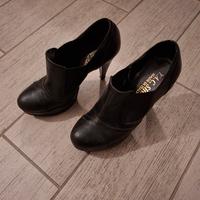 scarpe con zeppa davanti nere