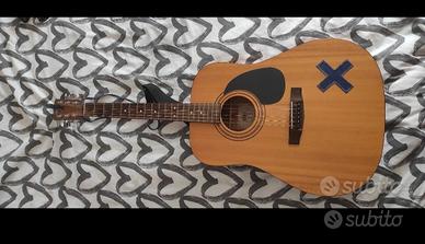 Chitarra acustica Cort