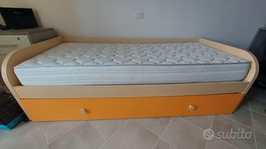 Letto songolo con letto estraibile