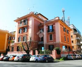 4 LOCALI A ROMA