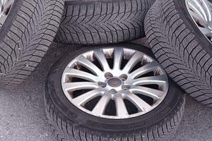 gomme invernali con cerchi lega 