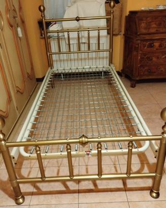 Letto in ottone