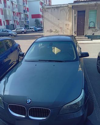 BMW  530
