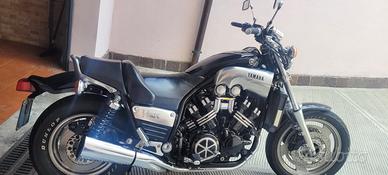Yamaha Vmax 1200