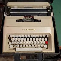 macchina da scrivere olivetti