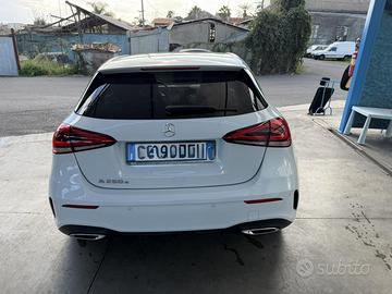 Classe A250e W177