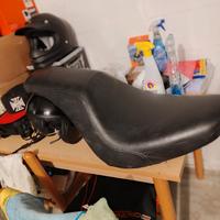 sella Badlander per Softail