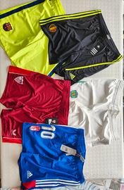 Stock di 4 pantaloncini da calcio originali
