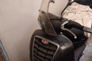 Kymco People 250