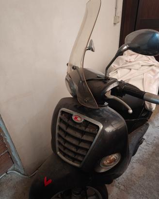 Kymco People 250