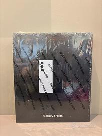 SAMSUNG GALAXY ZFOLD 5 256gb 12 ram SM-F946B/DS